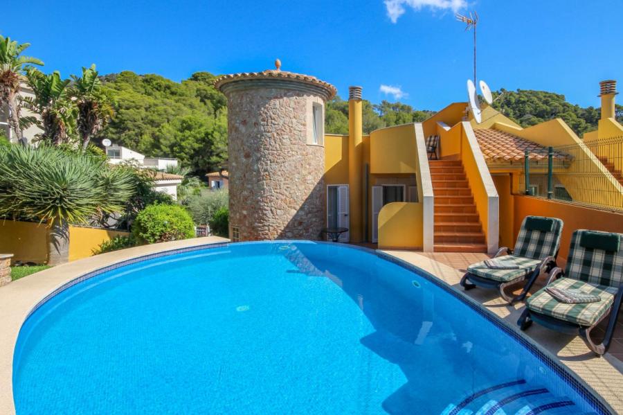 Properties for sale in Mallorca Formentor Cala Saint Vincenc